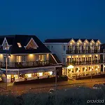 Strandhotel De Vassy Otel