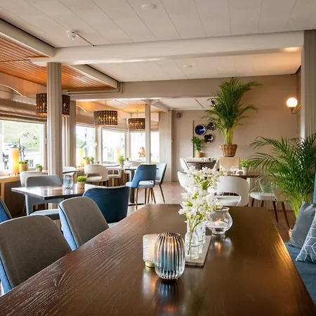 Hotell Strandhotel De Vassy