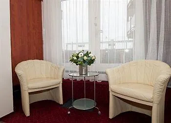 Strandhotel De Vassy מלון 3*