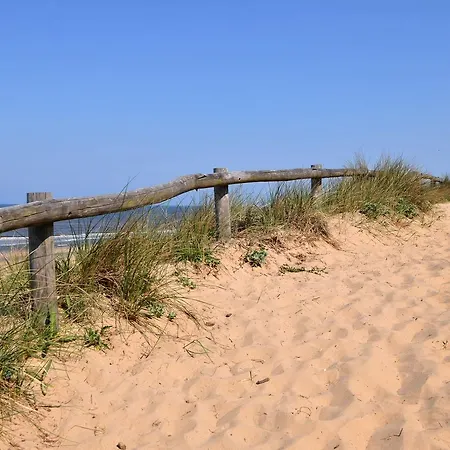 Strandhotel De Vassy 3* אגמונד אן זי