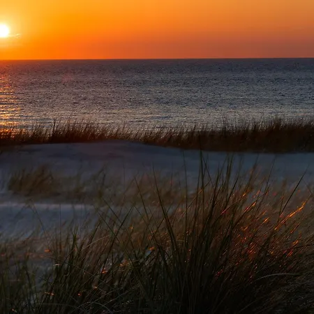 Strandhotel De Vassy אגמונד אן זי